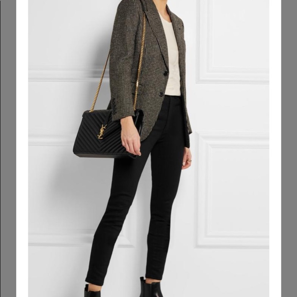 Saint Laurent Large Grain Black Leather Shoulder - Picture 8 of 8